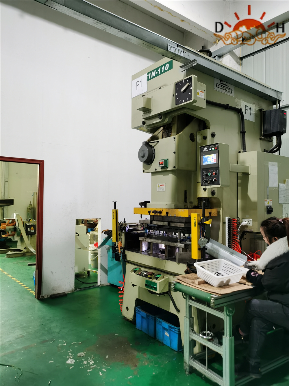 OEM Profession metal stamping progressive die mould tools China Manufacturers Suppliers Factory Exporter